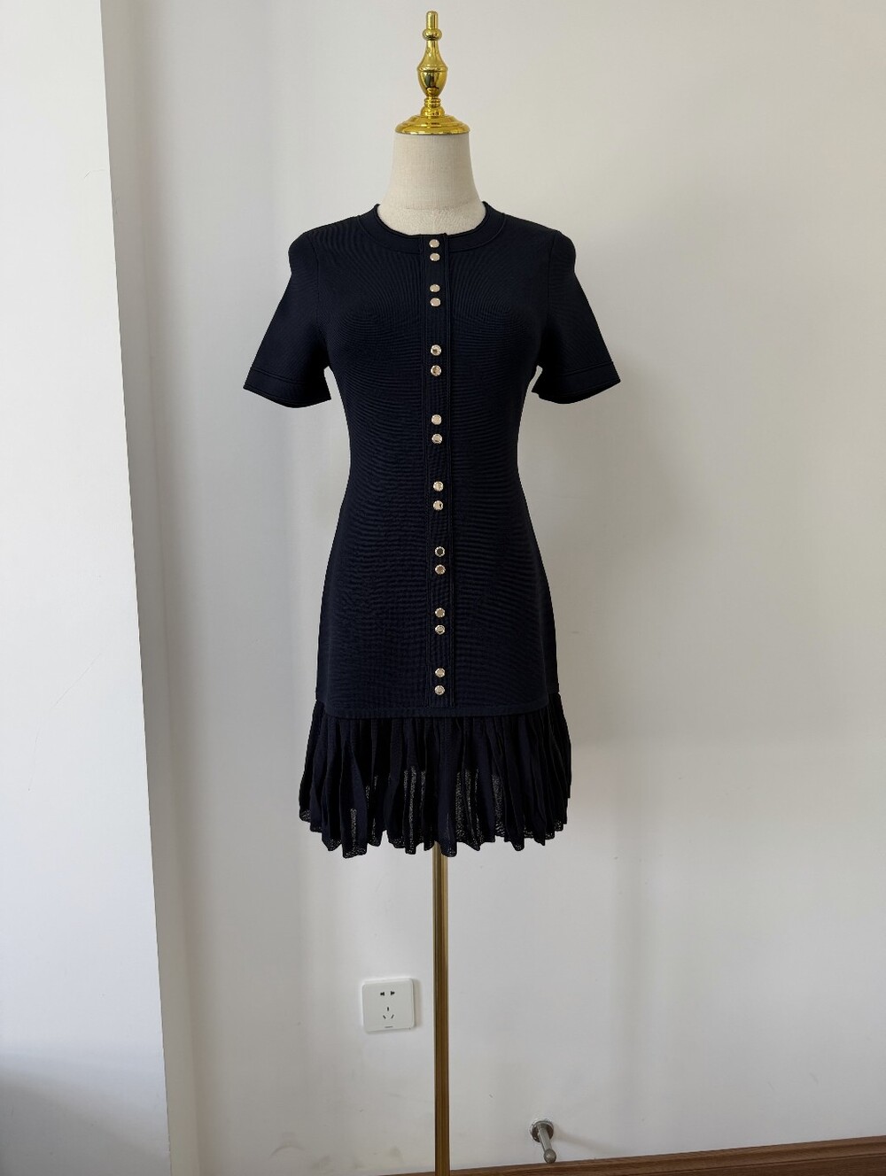 Sandro Mini knit dress with ruffles - Picture 7 of 14